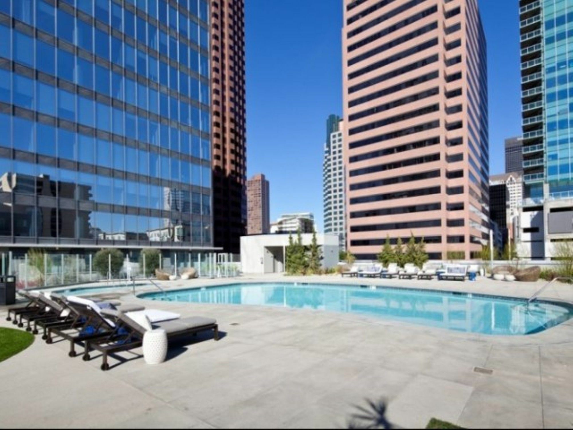 Global Luxury Suites At Figueroa Street Los Angeles Exterior photo